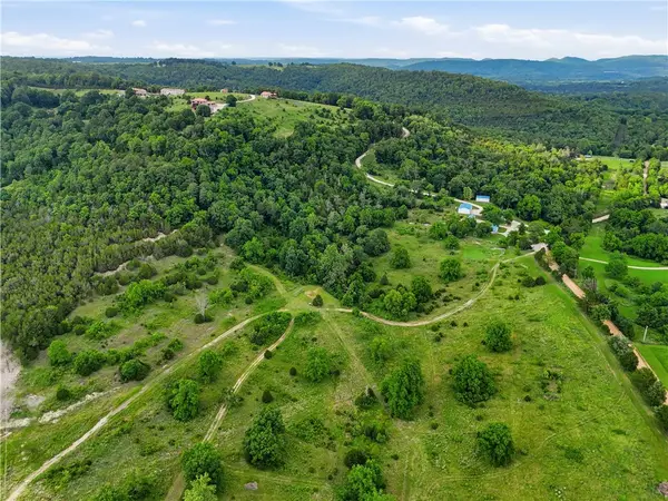 363 Madison 1556, Eureka Springs, AR 72632