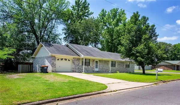 2200 E 19th Street, Russellville, AR 72802