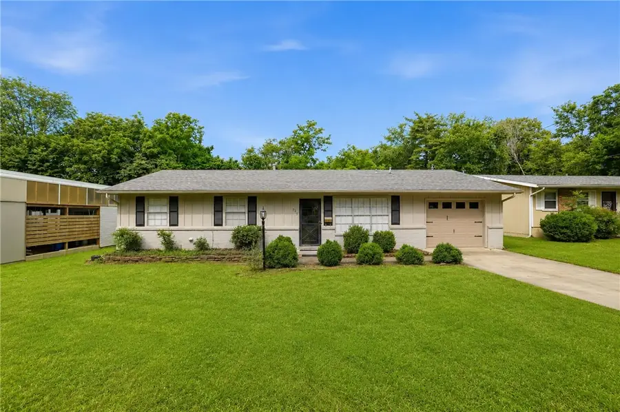 725 N Washington Avenue, Fayetteville, AR 72701 - #3