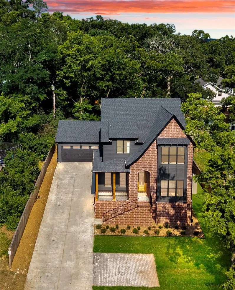 720 N Gregg Avenue, Fayetteville, AR 72701 - #1