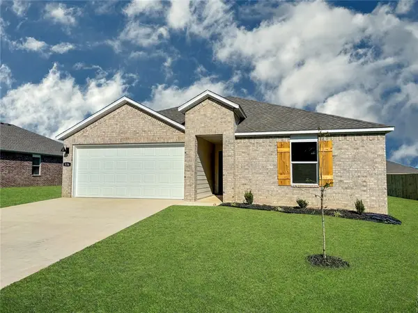 582 Nevada Street, Farmington, AR 72730