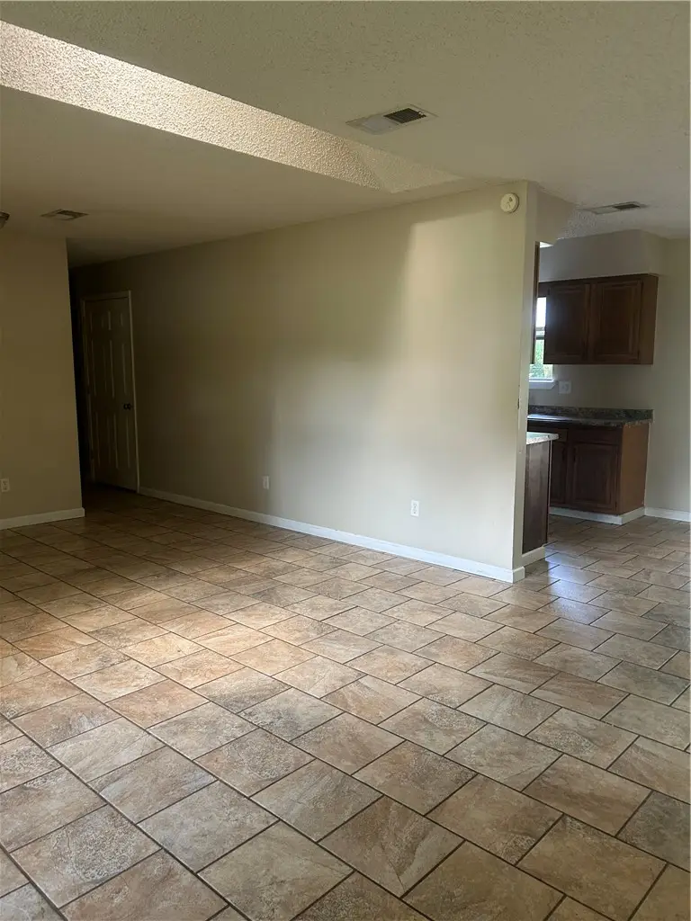 1341 S Tampa Avenue, Russellville, AR 72802 - #3