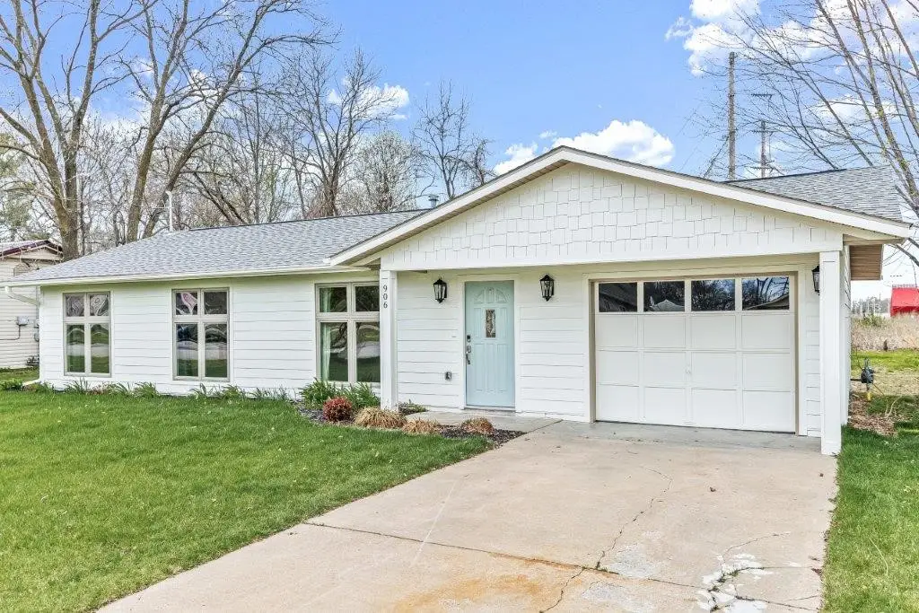 906 SE G Street, Bentonville, AR 72712 - #1