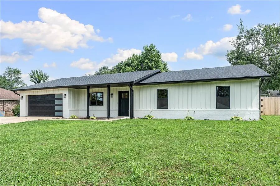 2913 Parkwood Drive, Rogers, AR 72756 - #2