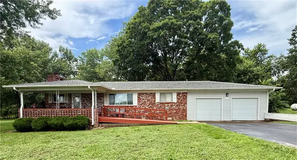 17351 Arkansas 37, Garfield, AR 72732