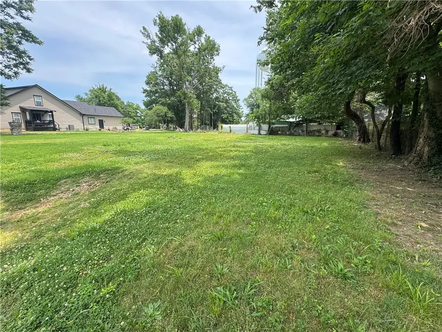 411 N Madison Street, Siloam Springs, AR 72761 - #2