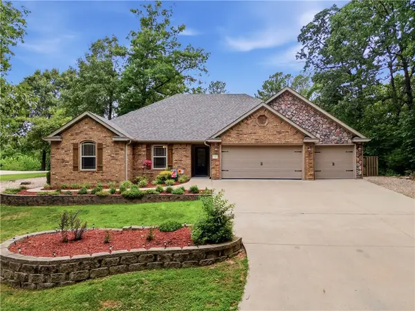 11 Wilbur Lane, Bella Vista, AR 72715