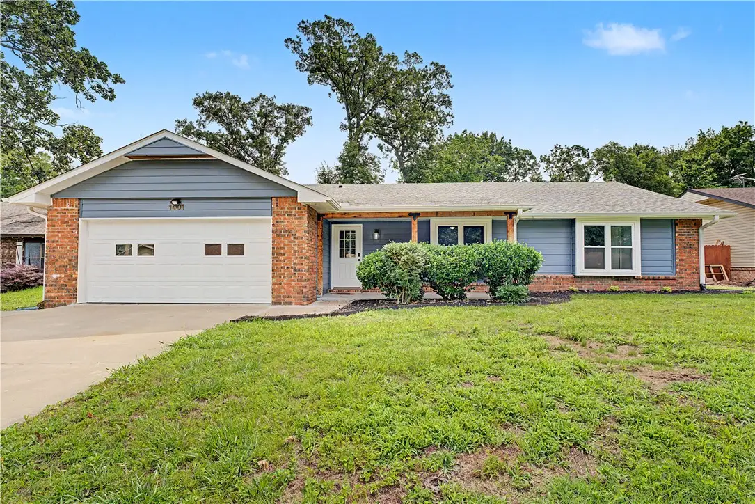 1001 N Dove Drive, Rogers, AR 72756 - #1