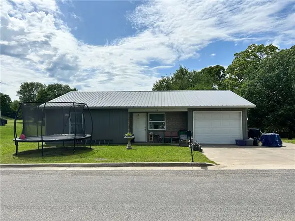 104 Clive, Berryville, AR 72616