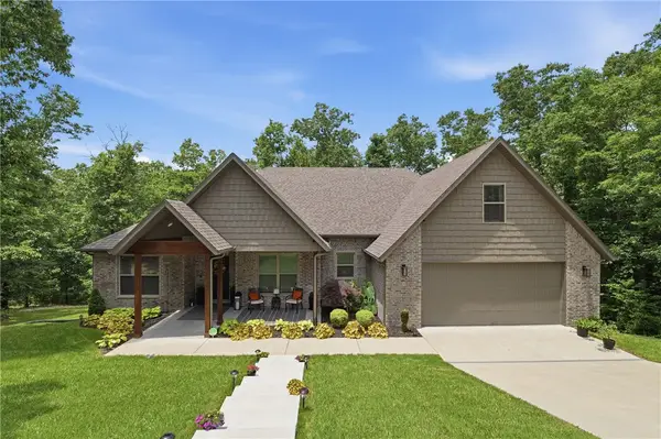 4 Aston Circle, Bella Vista, AR 72714