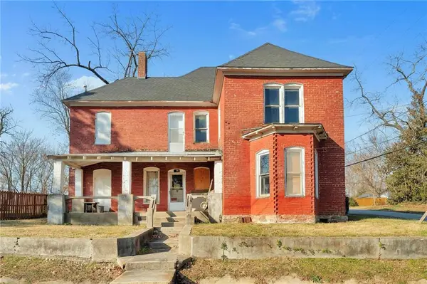 195 N A Street, Centerton, AR 72719