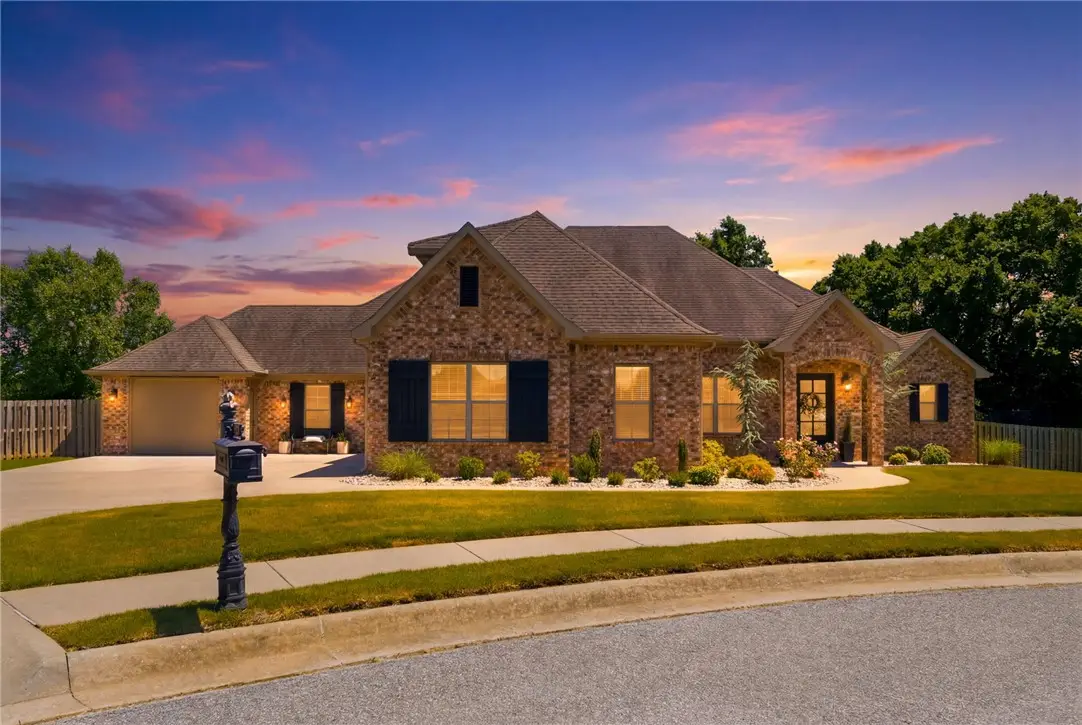 200 Grimsdell Circle, Cave Springs, AR 72718 - #1