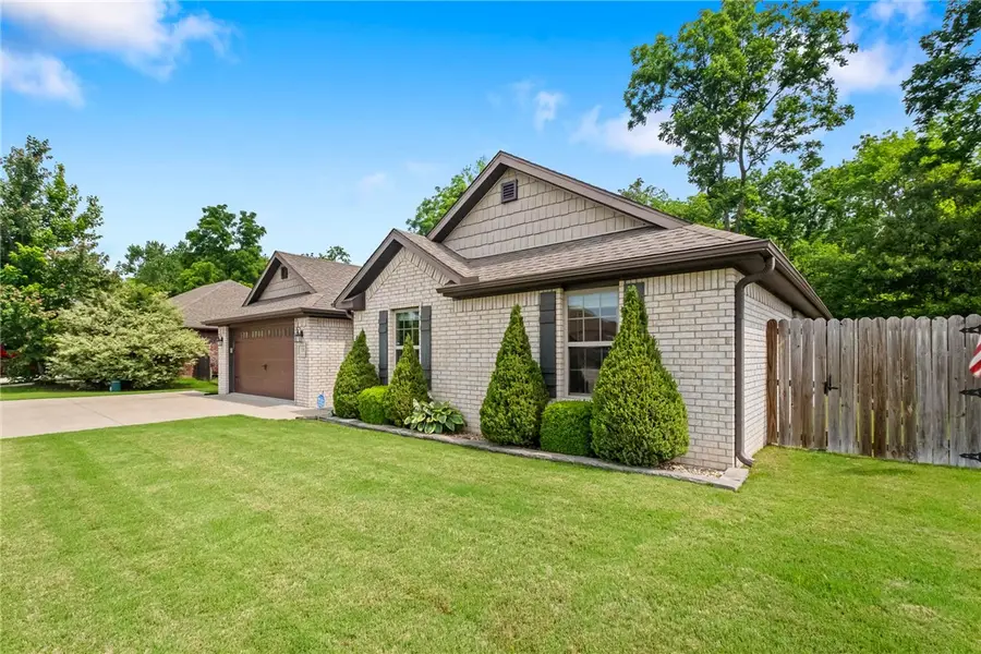 2269 Kelly Lynn Place, Fayetteville, AR 72701 - #2