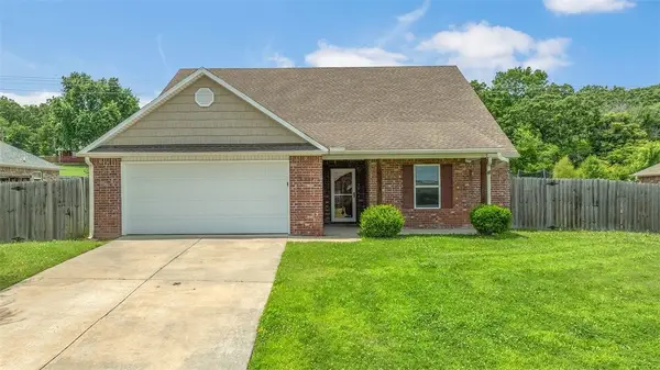 1209 Willow Oak Street, Elkins, AR 72727