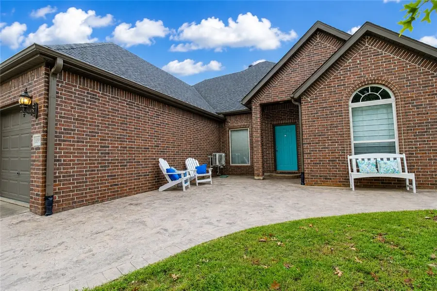 1351 Lexington Circle, Springdale, AR 72762 - #2
