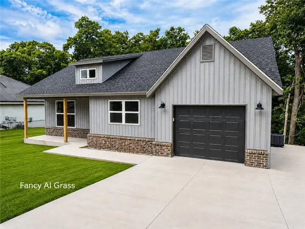 39 Taransay Circle, Bella Vista, AR 72715