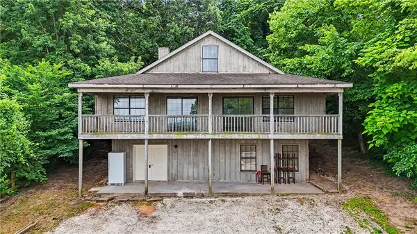 1307 Wedington Drive, Fayetteville, AR 72701