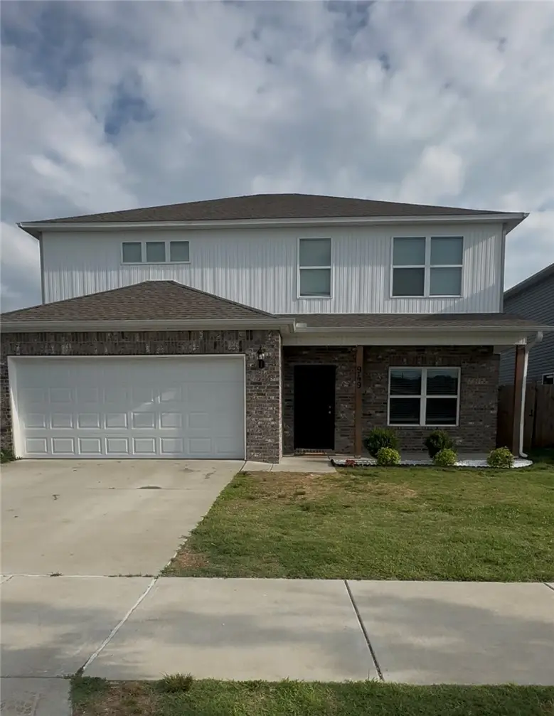 949 E Sparrow Circle, Fayetteville, AR 72701 - #1