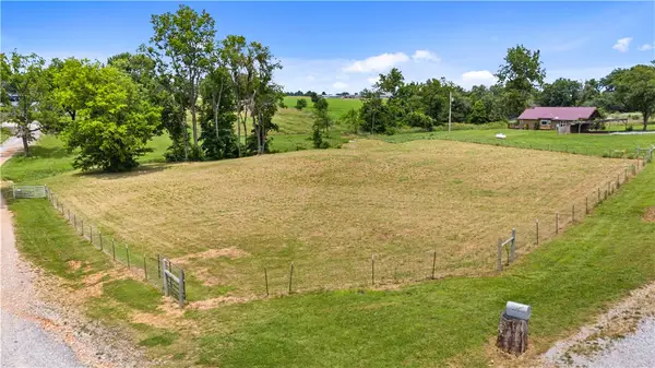 1.61 AC Ar Hwy 102, Gravette, AR 72736