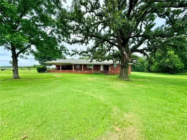 10034 Tillman Lane, Dardanelle, AR 72834