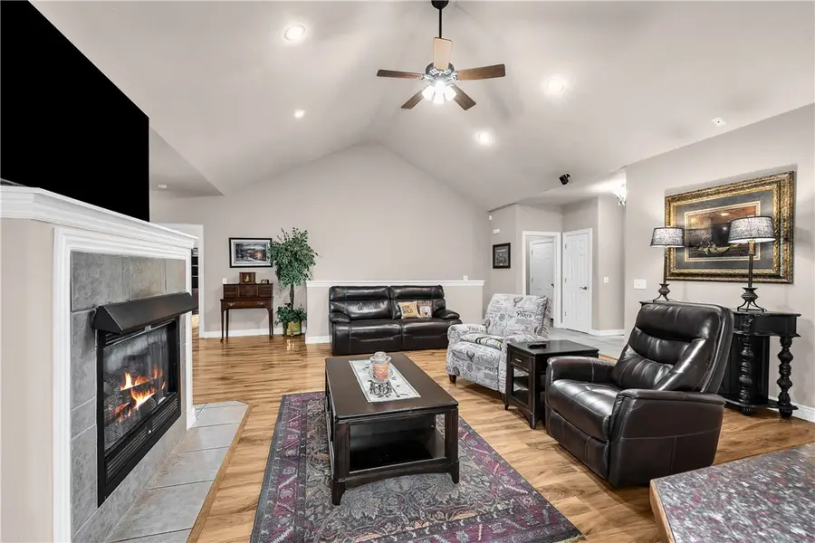 20 Hambleton Drive, Bella Vista, AR 72714 - #2