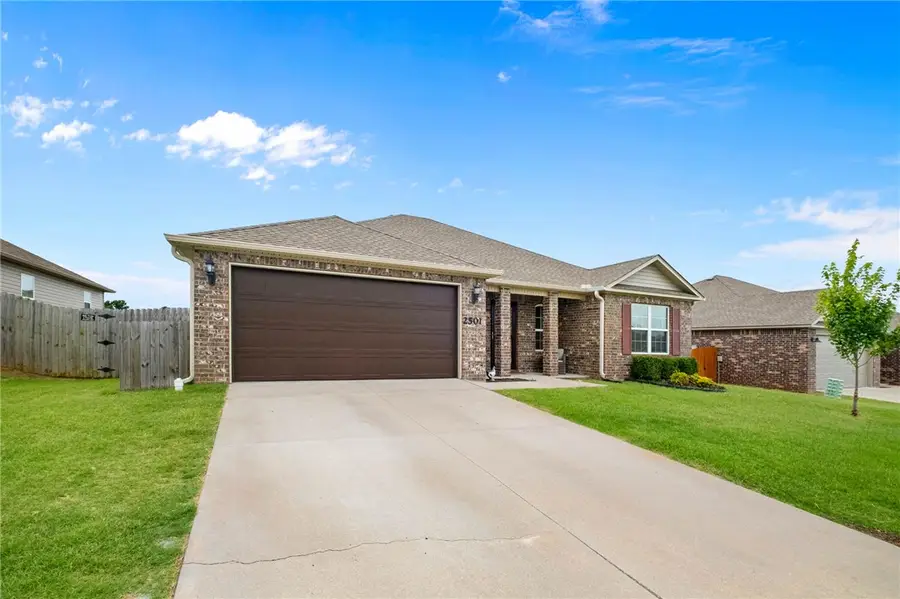 2501 Maplewood Avenue, Lowell, AR 72745 - #2