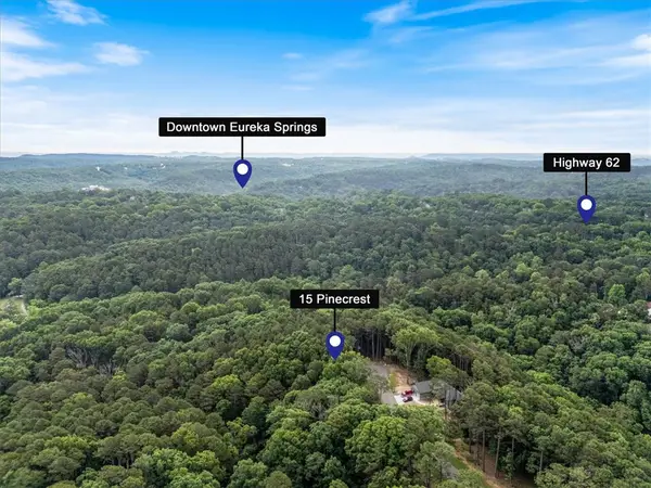 15 Pine Crest Lane, Eureka Springs, AR 72632