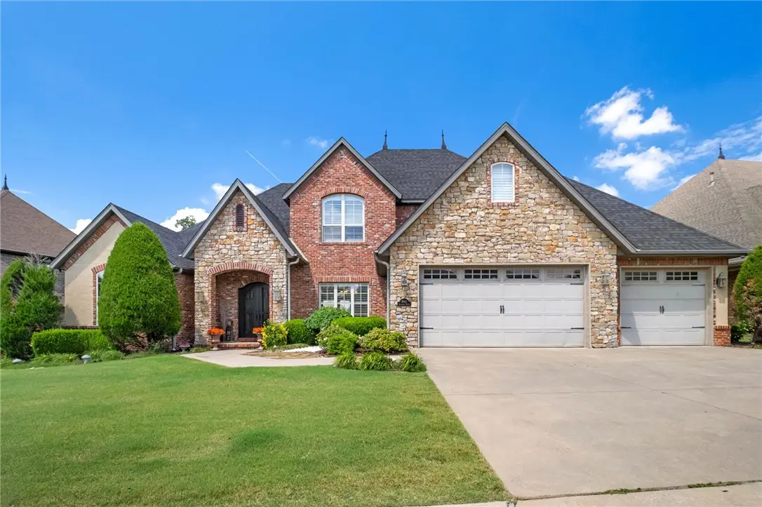 7003 W Balmoral Drive, Rogers, AR 72758 - #1