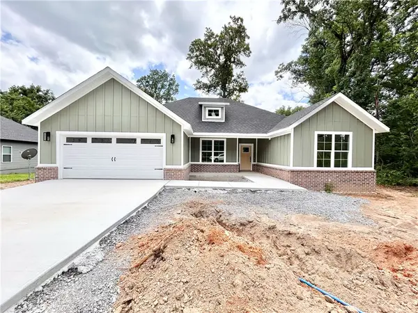 34 Kirkwall Drive, Bella Vista, AR 72715