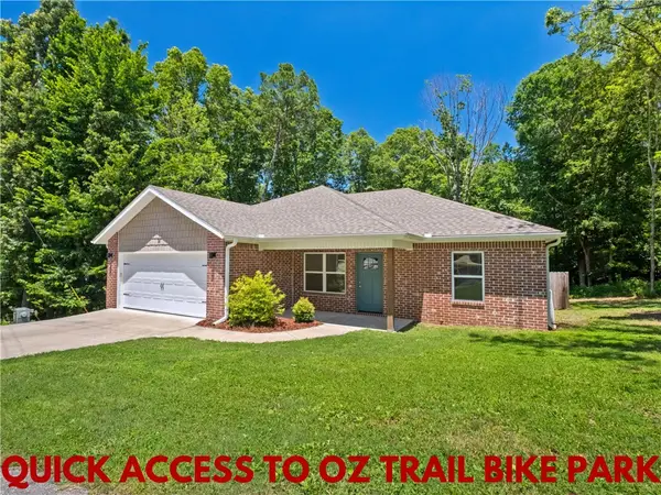 11 Orleton Lane, Bella Vista, AR 72715