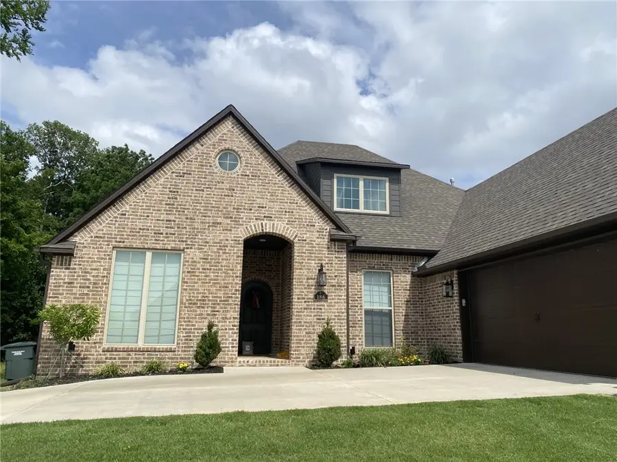 186 N Hawkstone Drive, Fayetteville, AR 72704 - #2