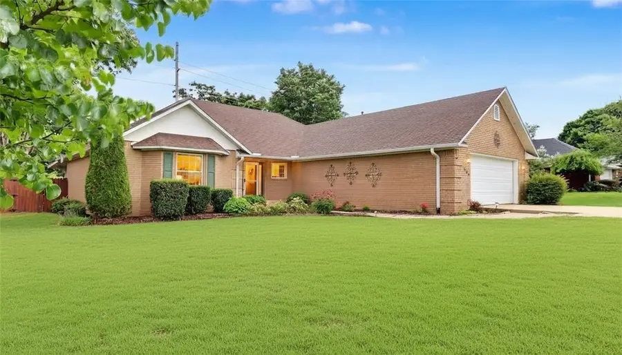 4360 W New Bridge Road, Fayetteville, AR 72704 - #2