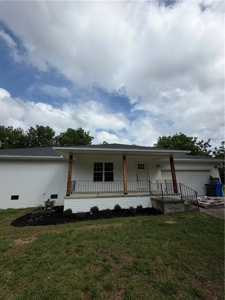 527 W Selle Drive, Fayetteville, AR 72701 - #1
