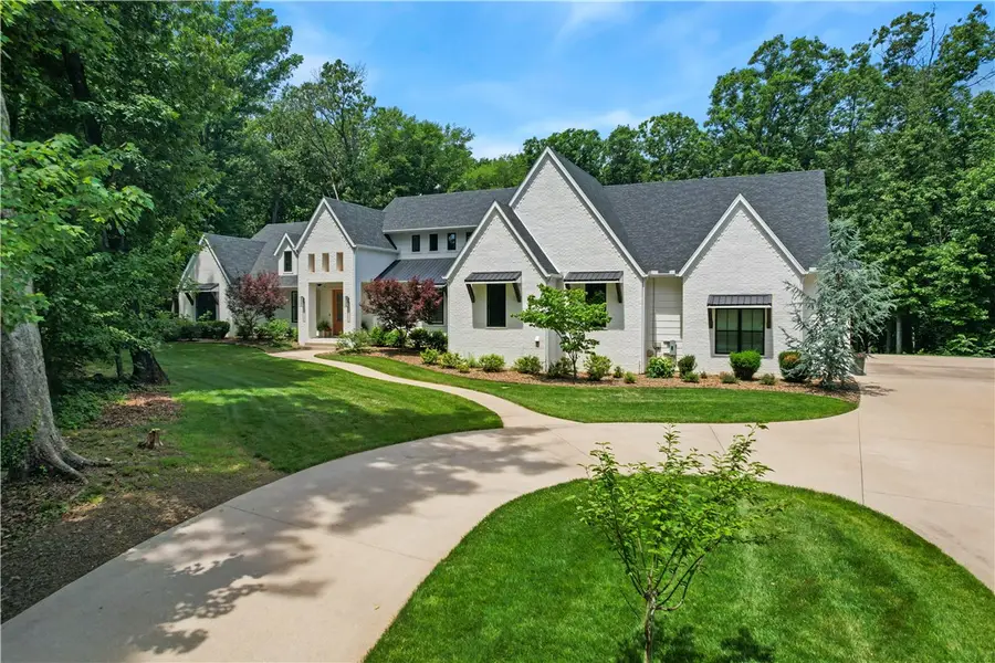 1656 E Bowen Boulevard, Fayetteville, AR 72703 - #2