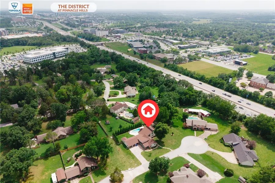4603 W Centre Court, Rogers, AR 72758 - #3
