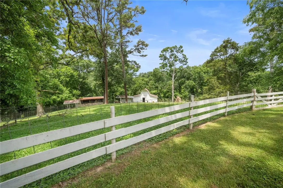 507 E Walnut Street, Rogers, AR 72756 - #1