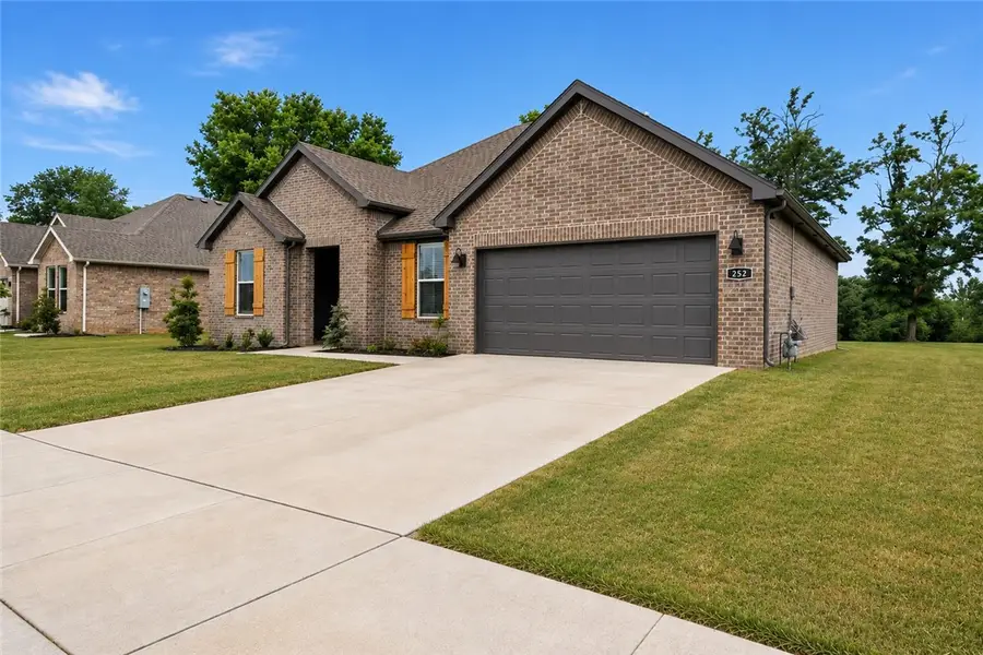252 Yona Lane, Farmington, AR 72730 - #2