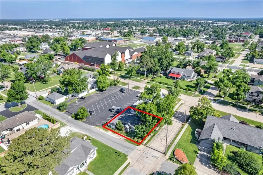 408 S 4th Street, Rogers, AR 72756 - #2