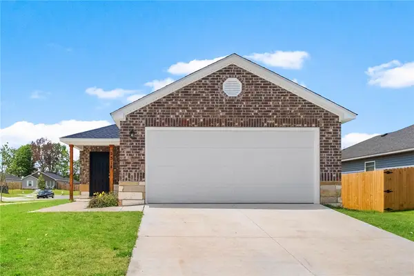 2514 E Meramec Street, Fayetteville, AR 72701