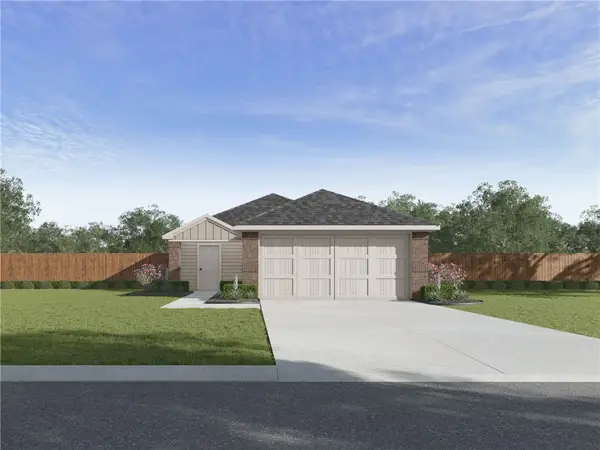 613 SW Benton Avenue, Gravette, AR 72736