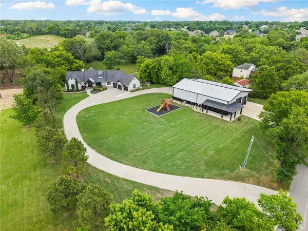 260 W Brown Road, Cave Springs, AR 72718