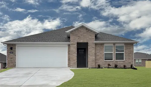 591 S Neon Avenue, Fayetteville, AR 72704