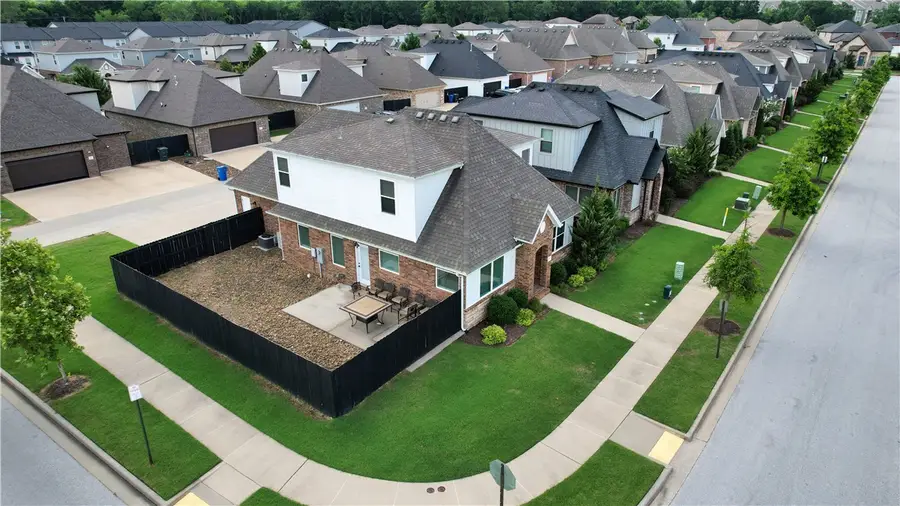 676 N Malbec Road, Fayetteville, AR 72704 - #3