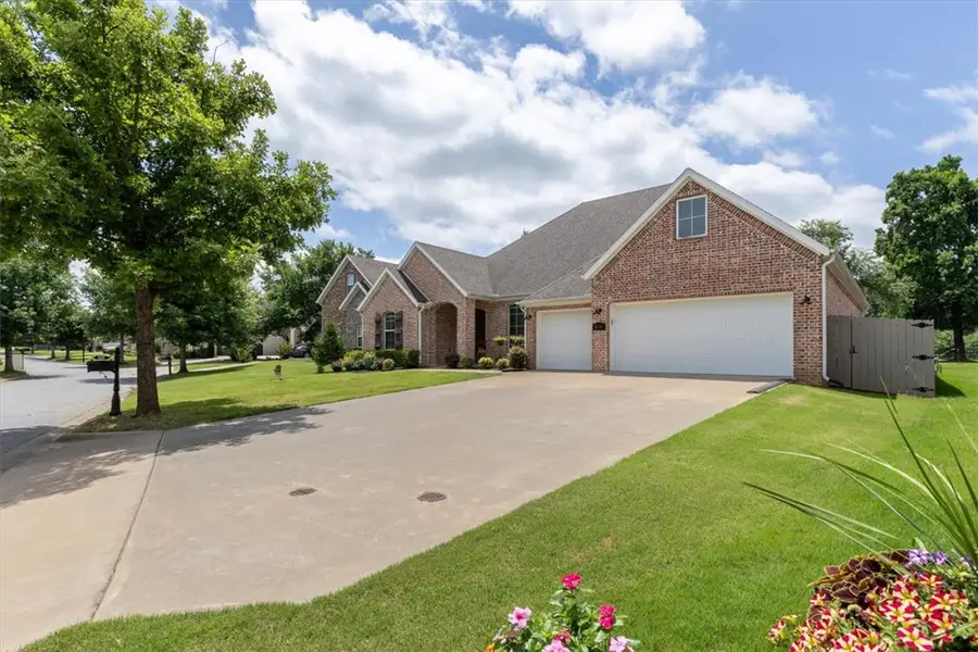 4069 E Eastpoint Drive, Fayetteville, AR 72701 - #2