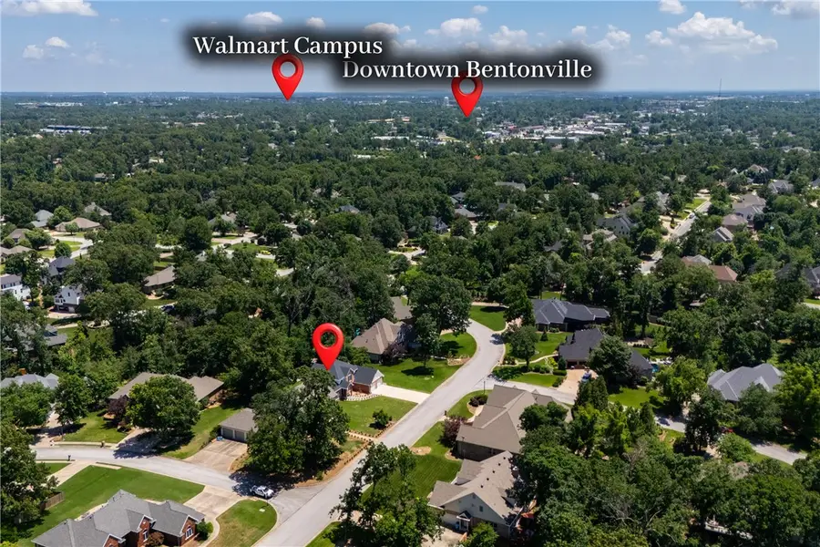 47 Stonehenge Drive, Bentonville, AR 72712 - #2