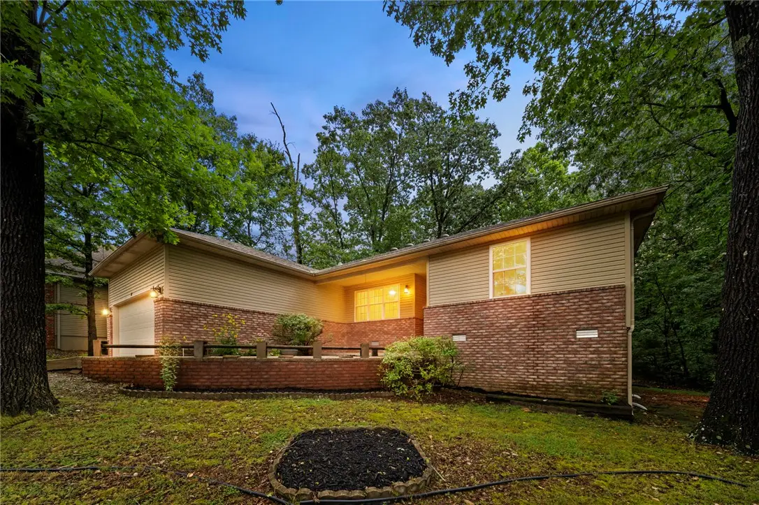 4 Winters Lane, Bella Vista, AR 72714 - #1