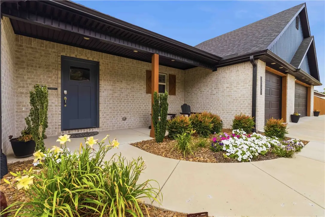 1045 W Garland Street, Siloam Springs, AR 72761 - #1