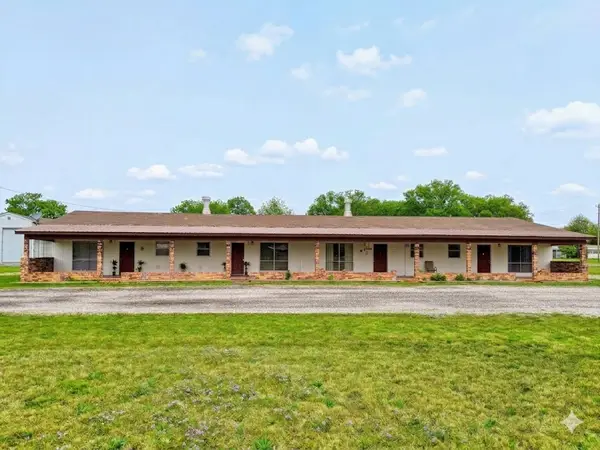 5 Lowder Street, Paris, AR 72855