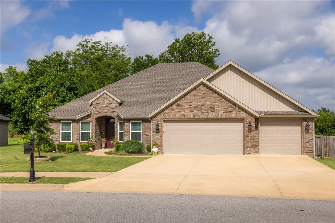 2304 Carl Street, Siloam Springs, AR 72761 - #1