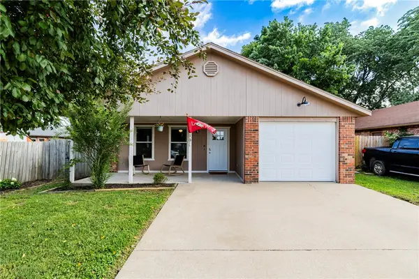 516 Hill Circle, Centerton, AR 72719